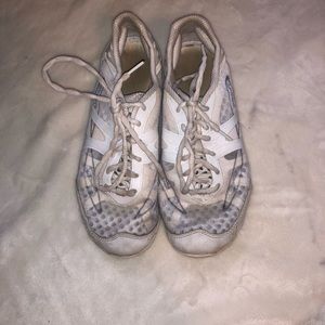 Infinity cheer shoes